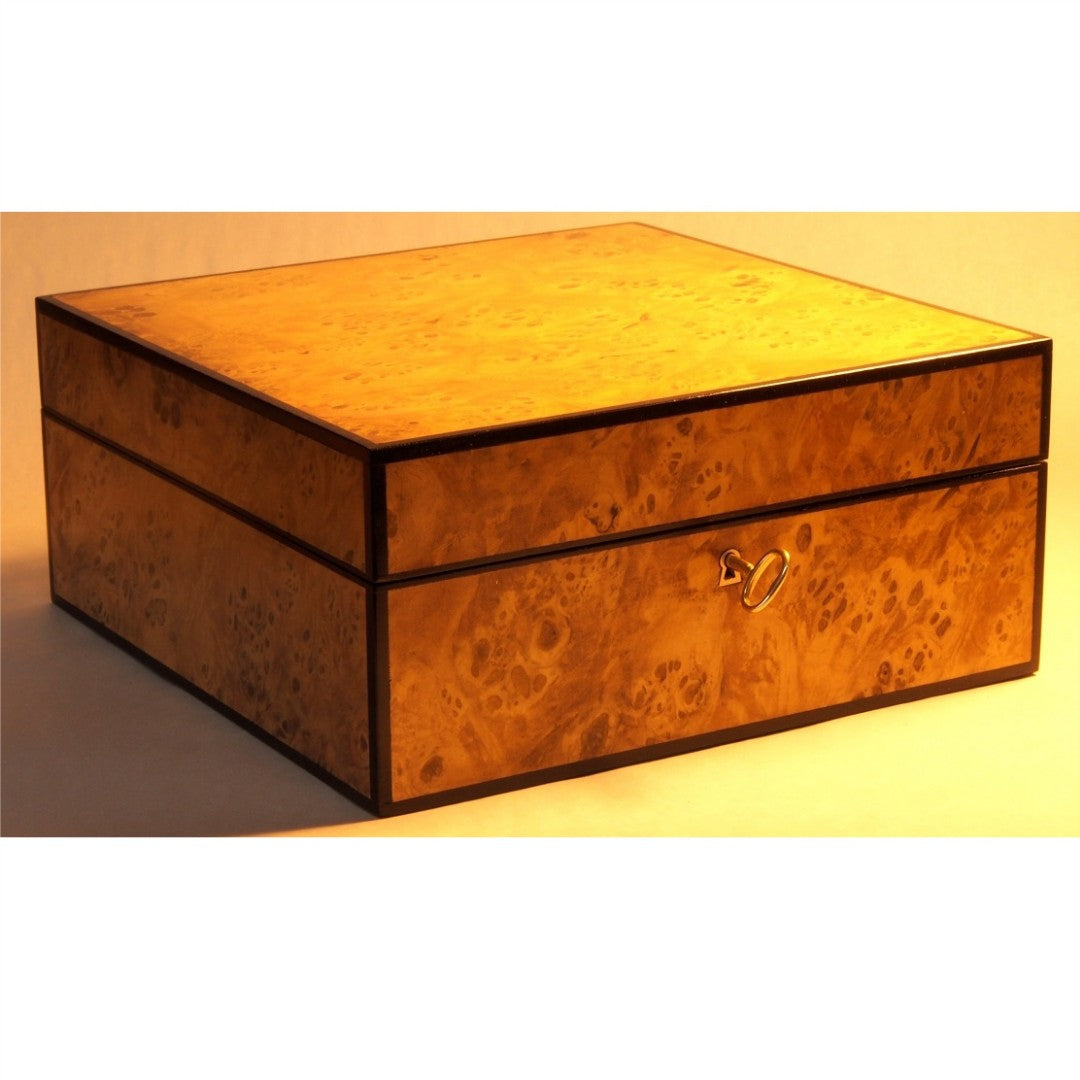 Fine Woodworking: Exquisite hinged-lid box with Pierre Rousseau | May 15, 2027 - May 16, 2027